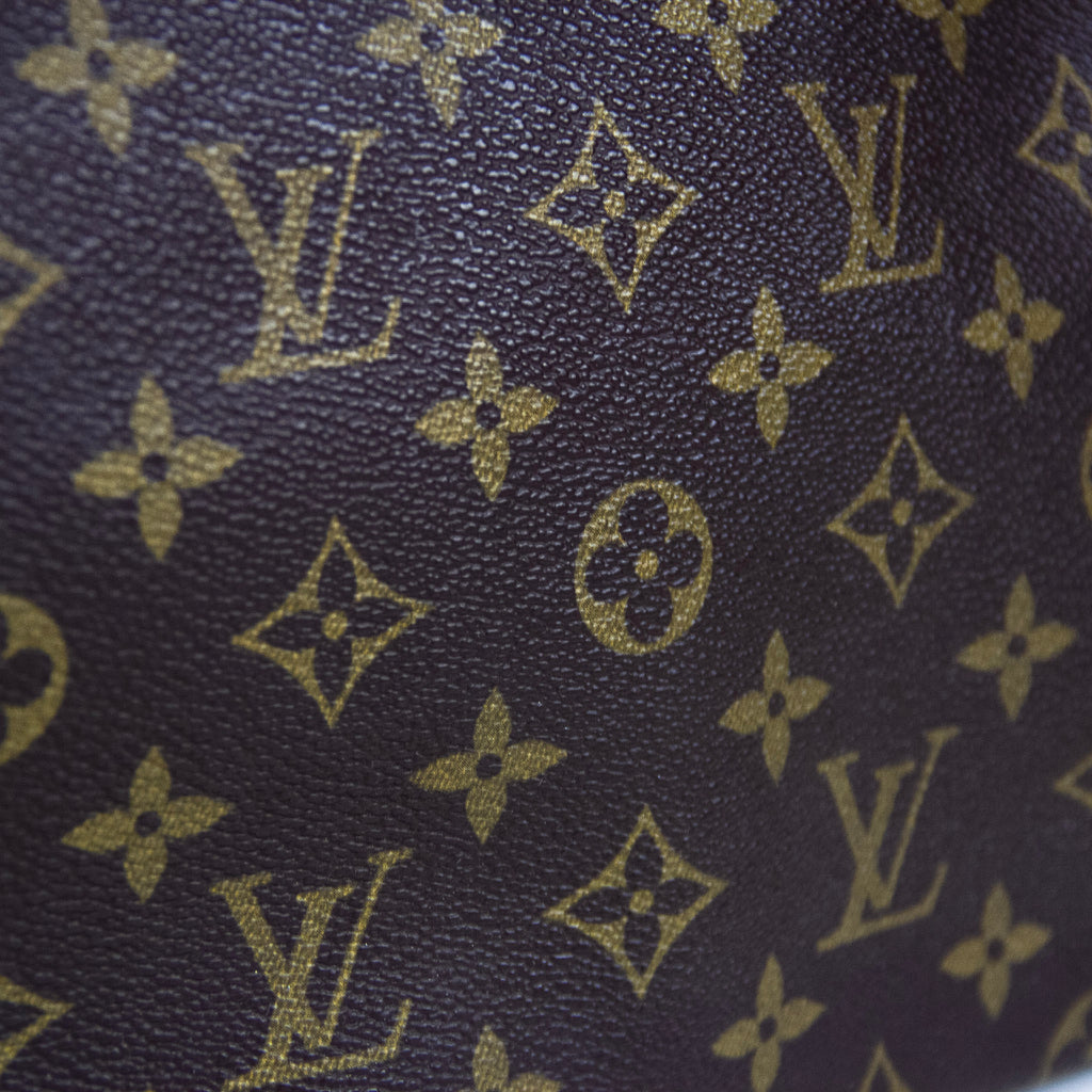 Louise Vuitton Trousse Toilette 28