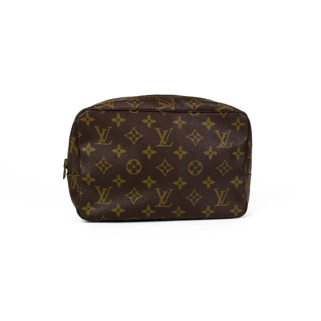 Louis Vuitton Trousse Toilette 23